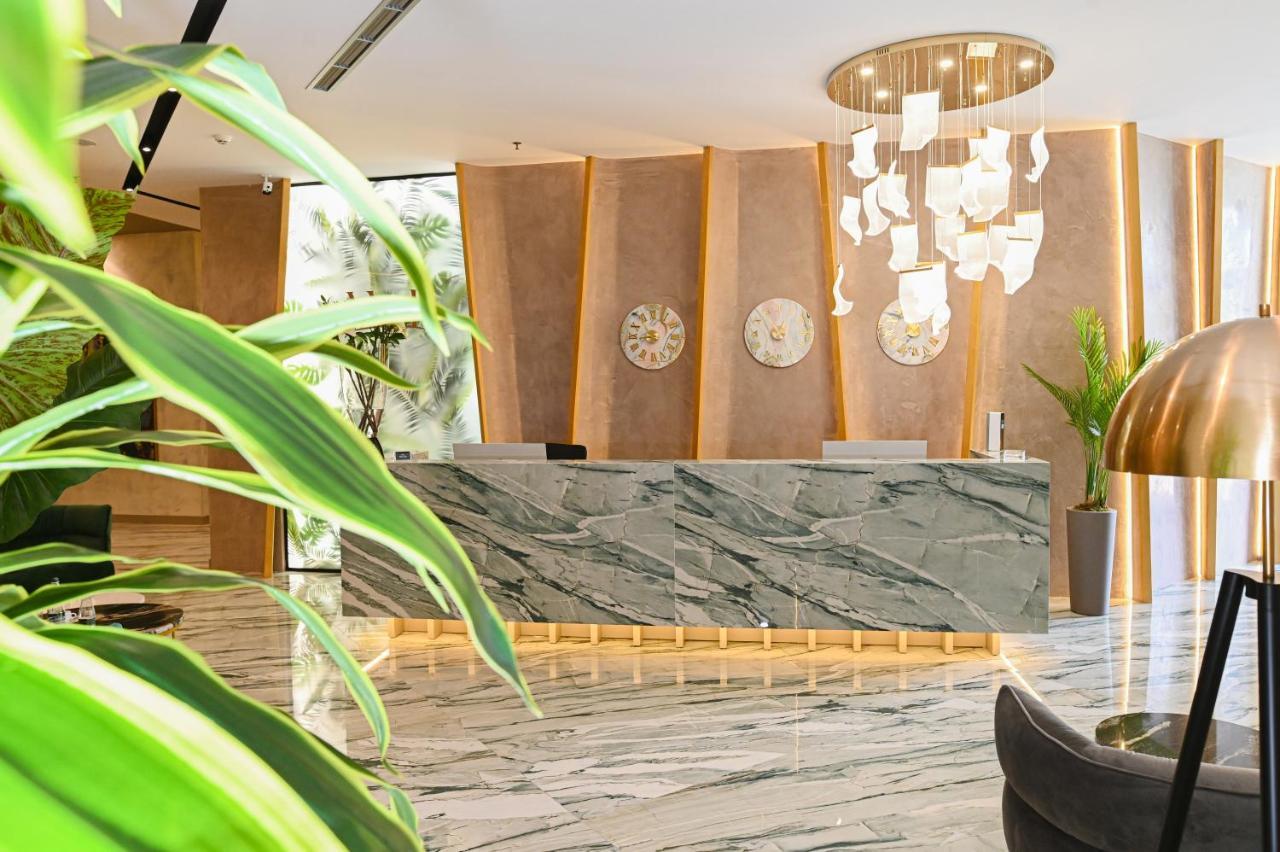 White Hill Hotel, Spa & Conferences Дуррес Экстерьер фото