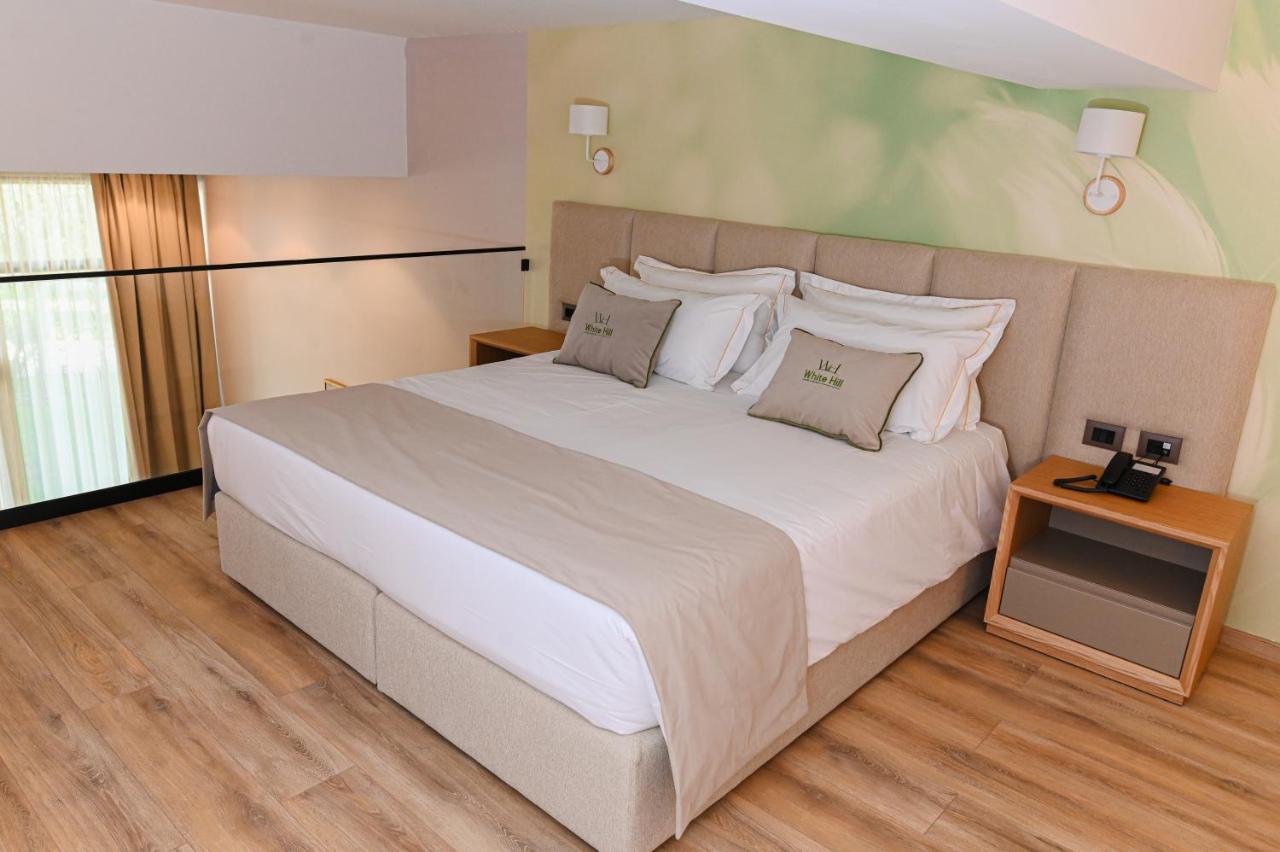 White Hill Hotel, Spa & Conferences Дуррес Экстерьер фото