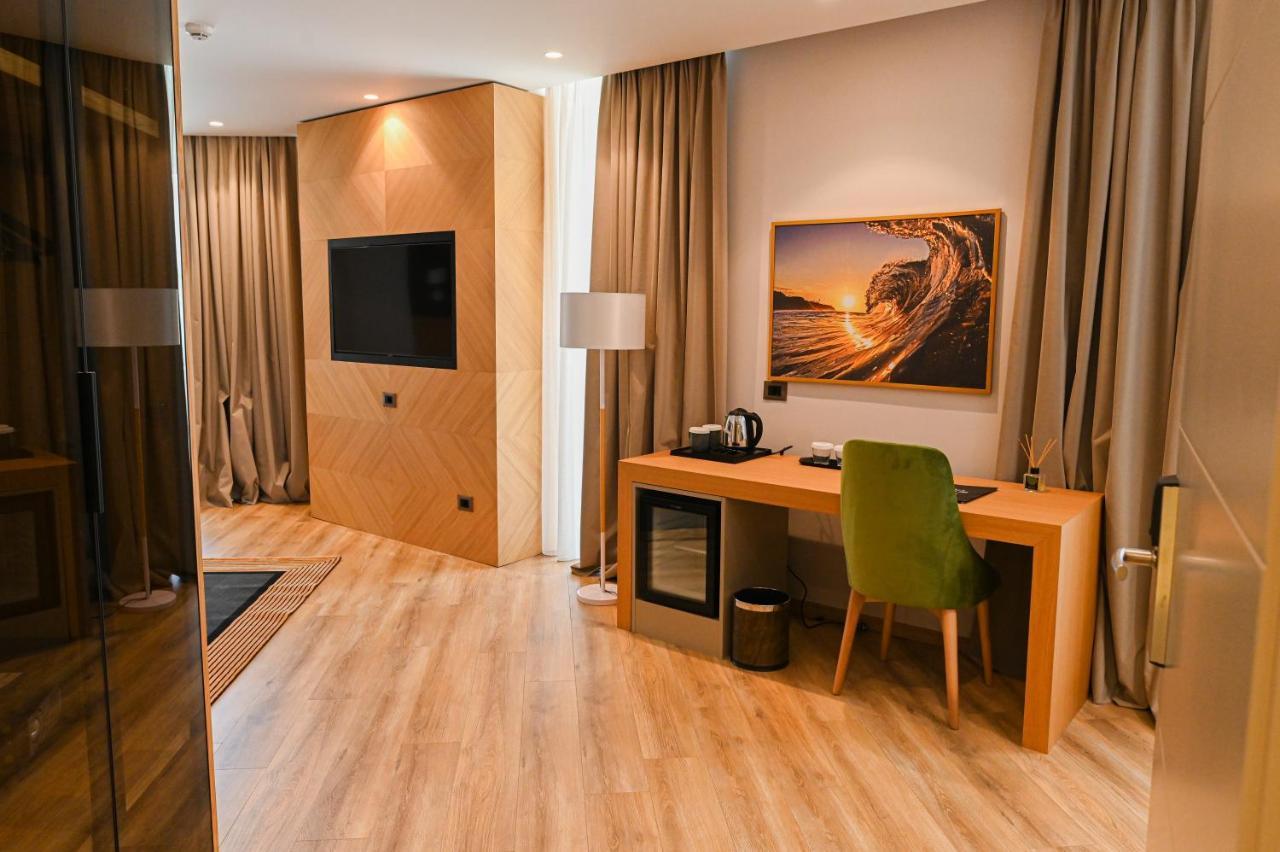 White Hill Hotel, Spa & Conferences Дуррес Экстерьер фото