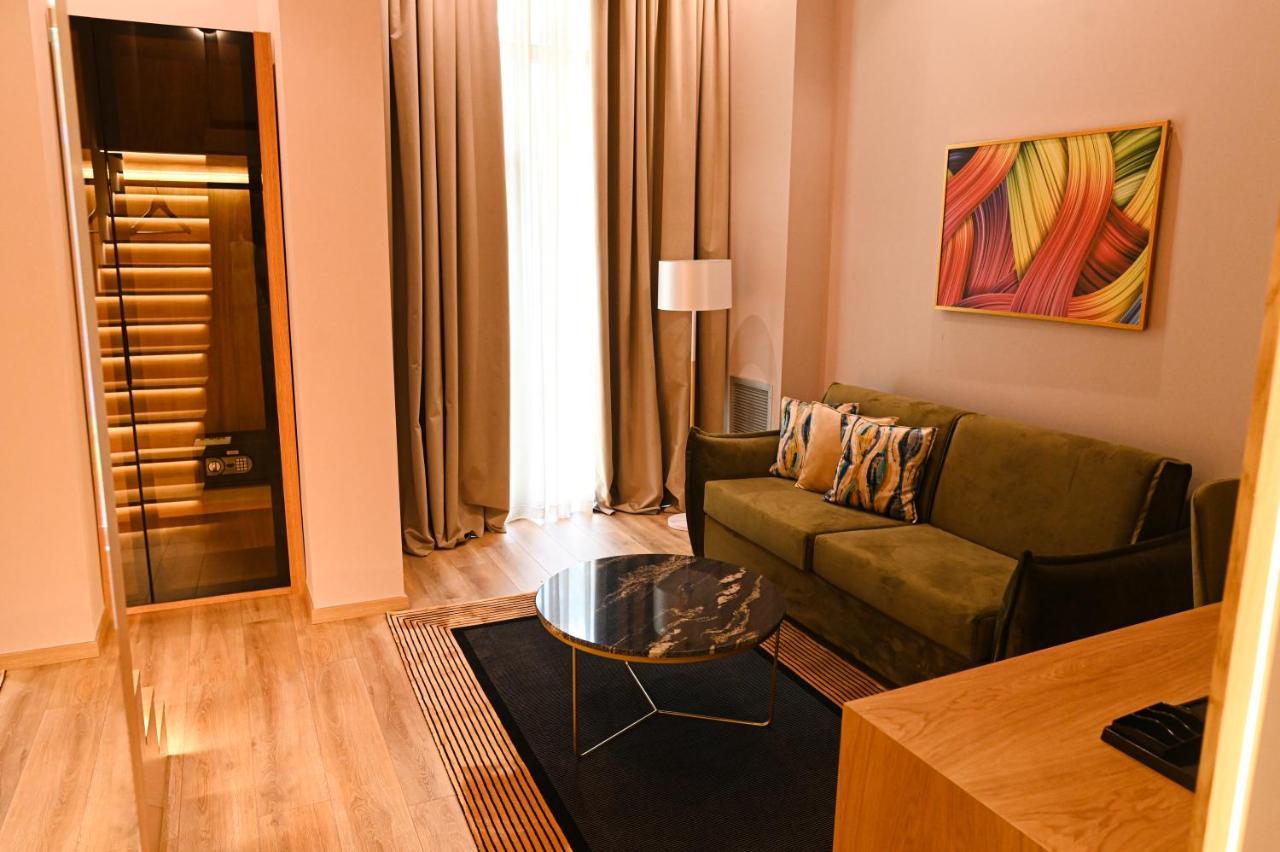 White Hill Hotel, Spa & Conferences Дуррес Экстерьер фото
