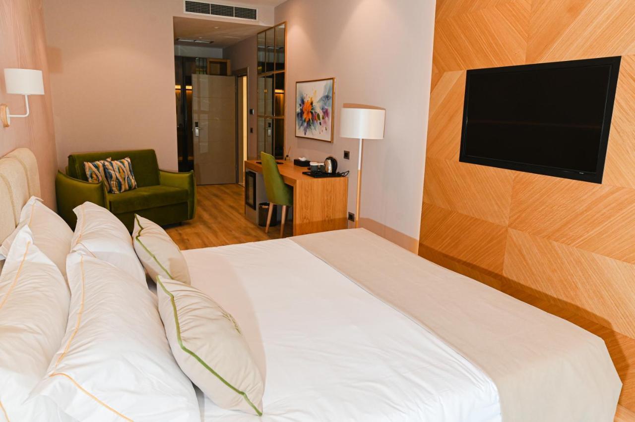 White Hill Hotel, Spa & Conferences Дуррес Экстерьер фото