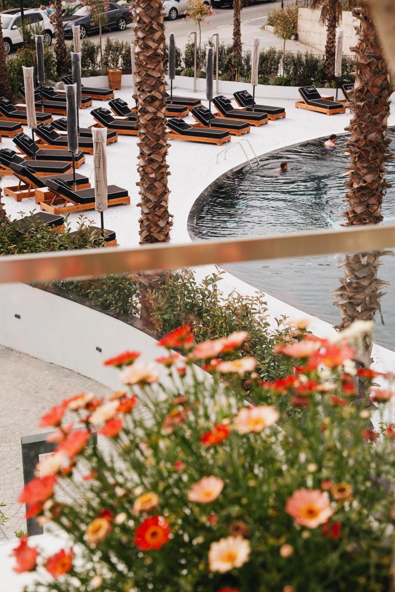 White Hill Hotel, Spa & Conferences Дуррес Экстерьер фото
