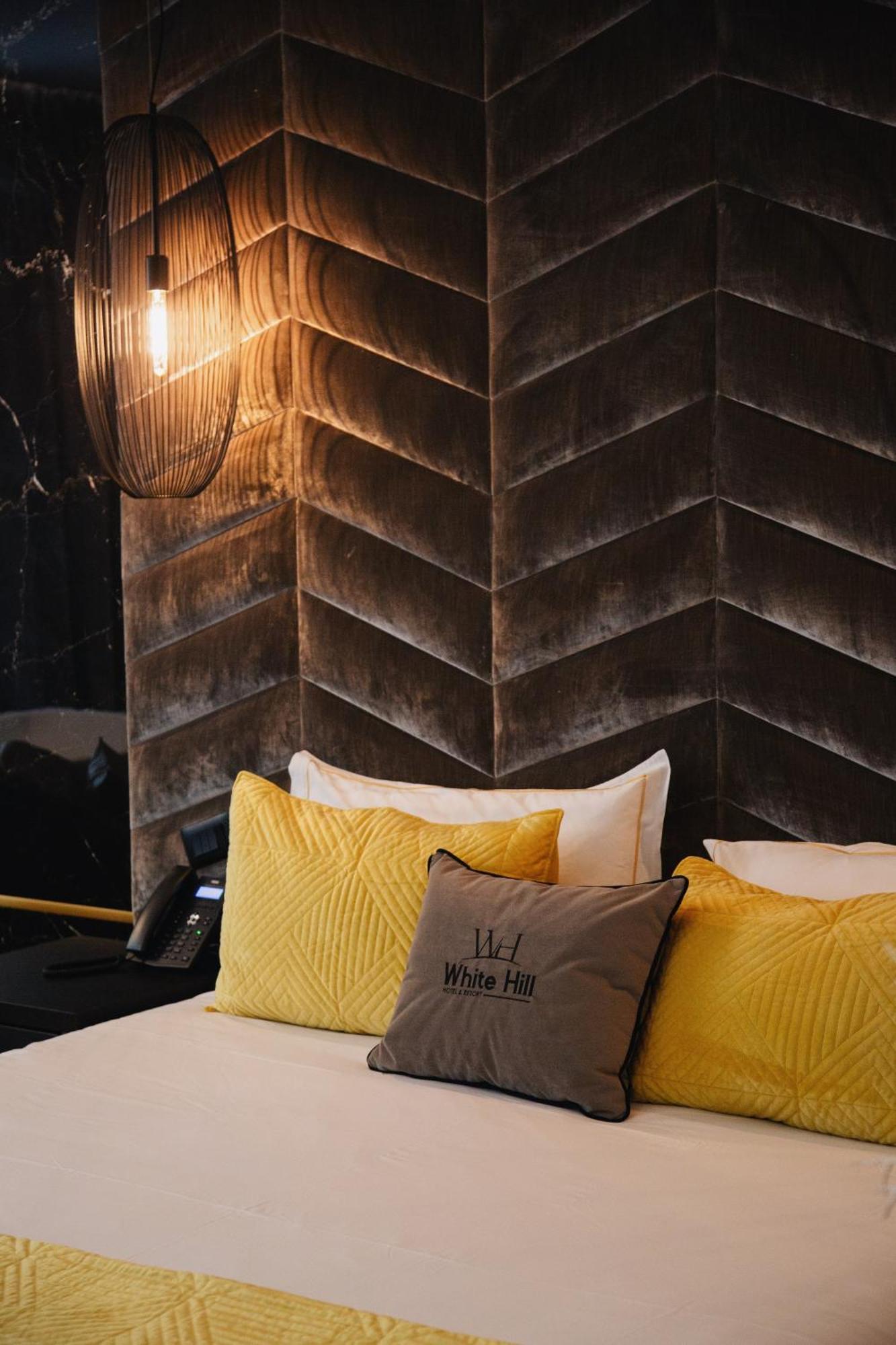 White Hill Hotel, Spa & Conferences Дуррес Экстерьер фото